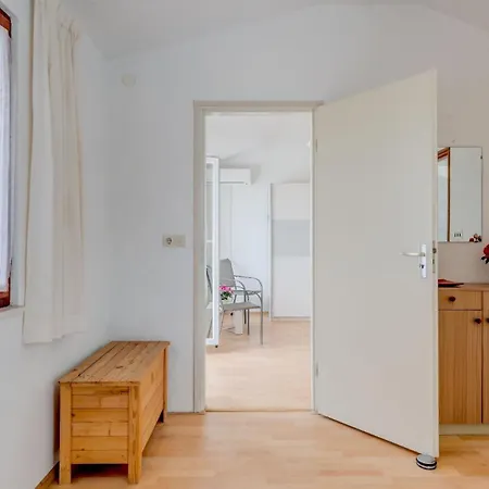 Tolles In Okrug Gornji Mit Grill, Terrasse Und Garten Und Panoramablick * Trogir