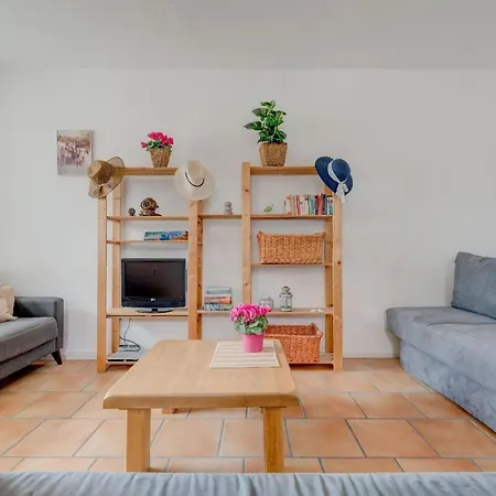 Tolles In Okrug Gornji Mit Grill, Terrasse Und Garten Und Panoramablick Apartment Trogir